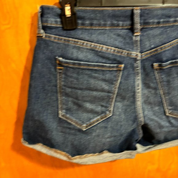 Old Navy Boyfriend Shorts Rolled bottom Size 2 - Picture 7 of 9